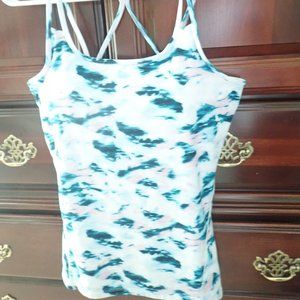 Women's Gaiam Shine Tank with Built-In Bra Size Large - Worn Once and Washed